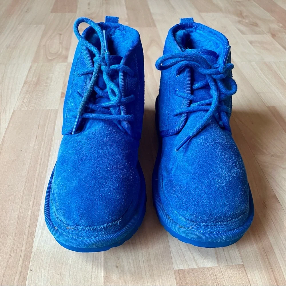 UGG Neumel Chukka Boots Men’s US 4 Women’s 6 Blue Suede Sheepskin 1017320K
